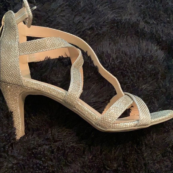 Heels - Picture 2 of 3